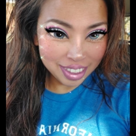 Meet your Posher - Picture 1 of 5